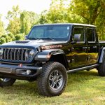 2024 Gladiator_Mojave_Black_2 2024 Gladiator_Mojave_Black_2