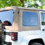 2013White_JKU_TanTOP_8 2013White_JKU_TanTOP_8